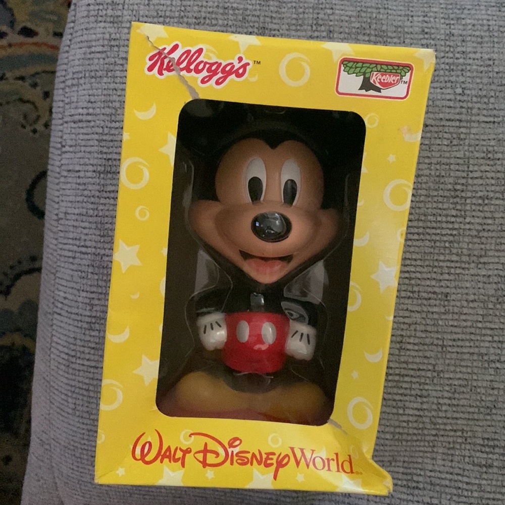 Disney Mickey bobble head! - Picture 4 of 4